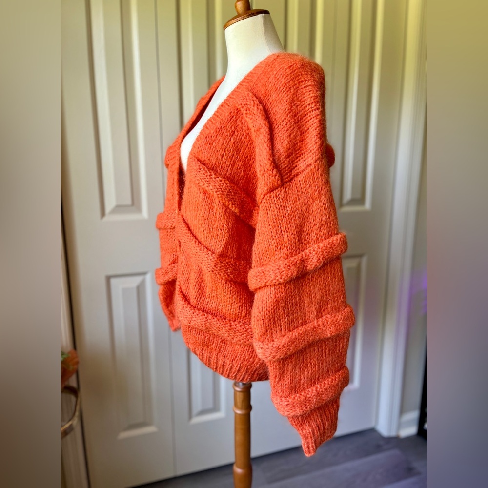 ☾ Vintage orange wool chunky knit heavyweight cardigan - Picture 3 of 6